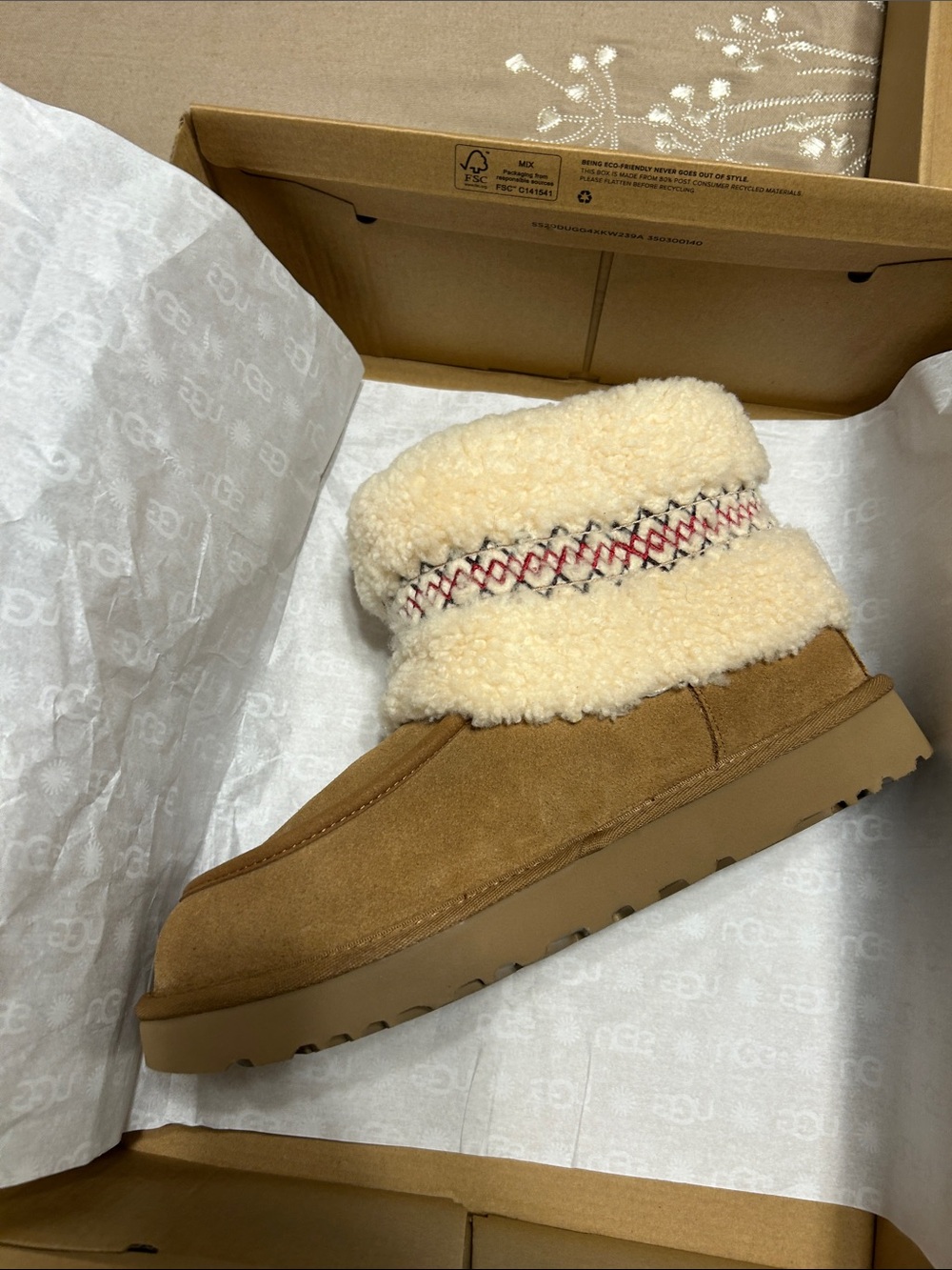 Chestnut W Mini Ugg Braid - Picture 8 of 11